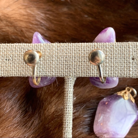 Vintage | Purple Natural Stone Gold Tone Screwback Earrings & Pendant (no chain) - Picture 5 of 16